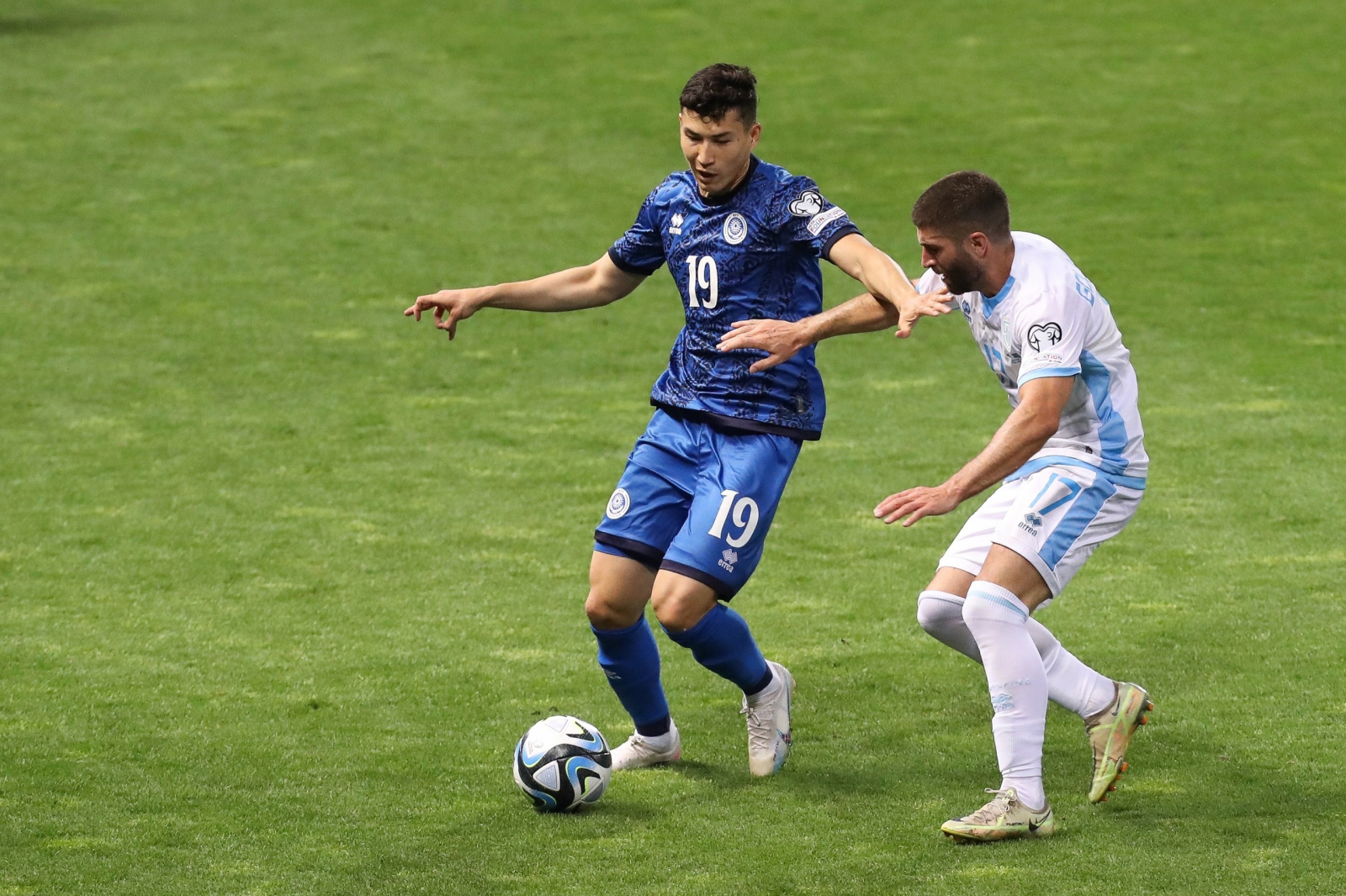 Российское СМИ: «За 21 год нахождения в УЕФА футбол в Казахстане совершил  крутой скачок»