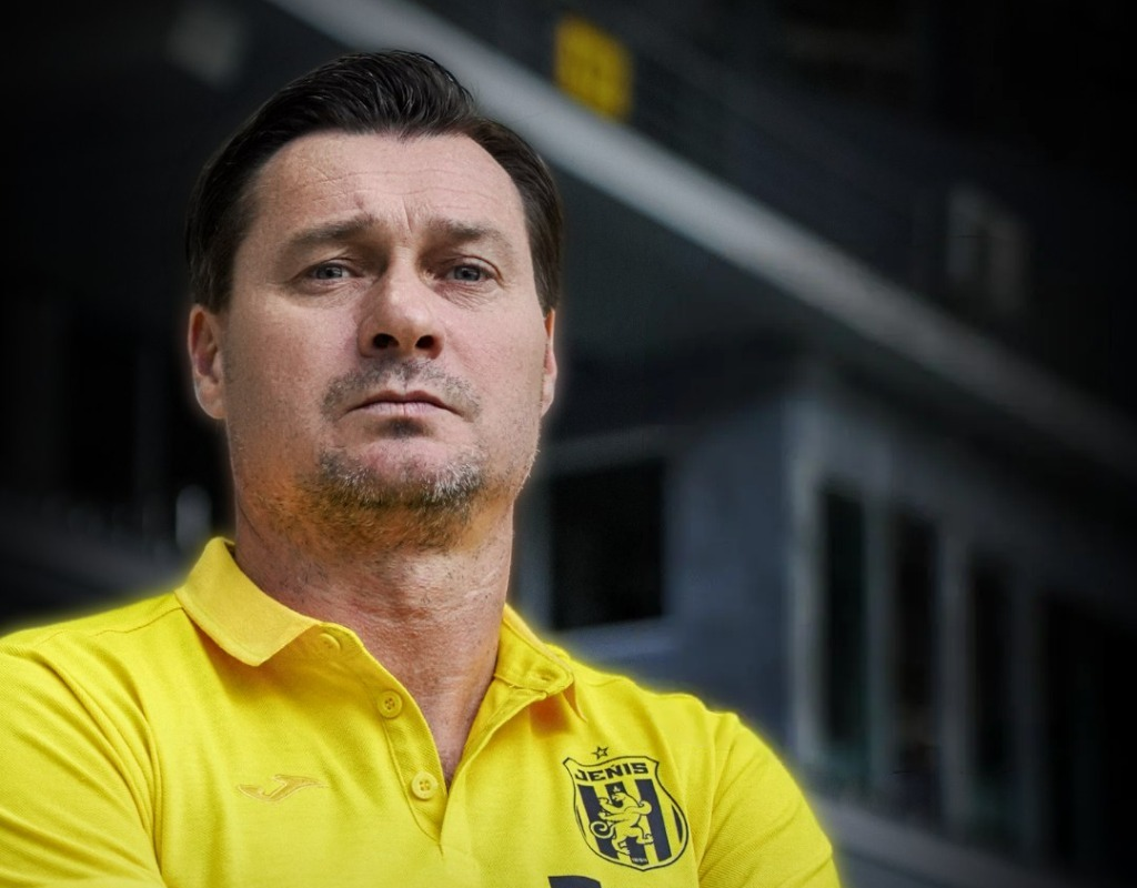 Орыс порносы бұрмаланған Порно 3 кеуде