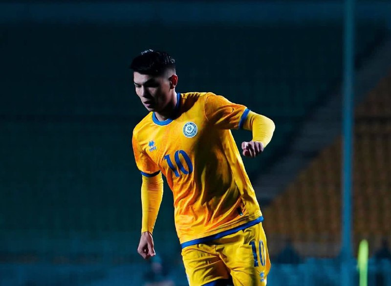 Северодвинскідегі жезөкшелер үйде жыныстық қатынасқа түсу үшін Брюнетка ит стилінің порно фотосы